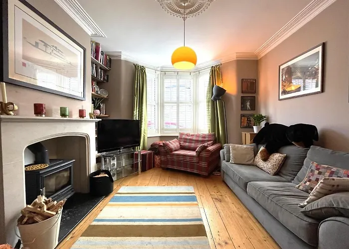 Casa vacanze Cosy Period With Spacious Garden